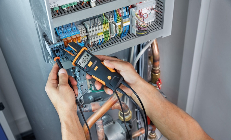 Амперметри, вольтметри, вимірювачі струму, вимірювачі напруги